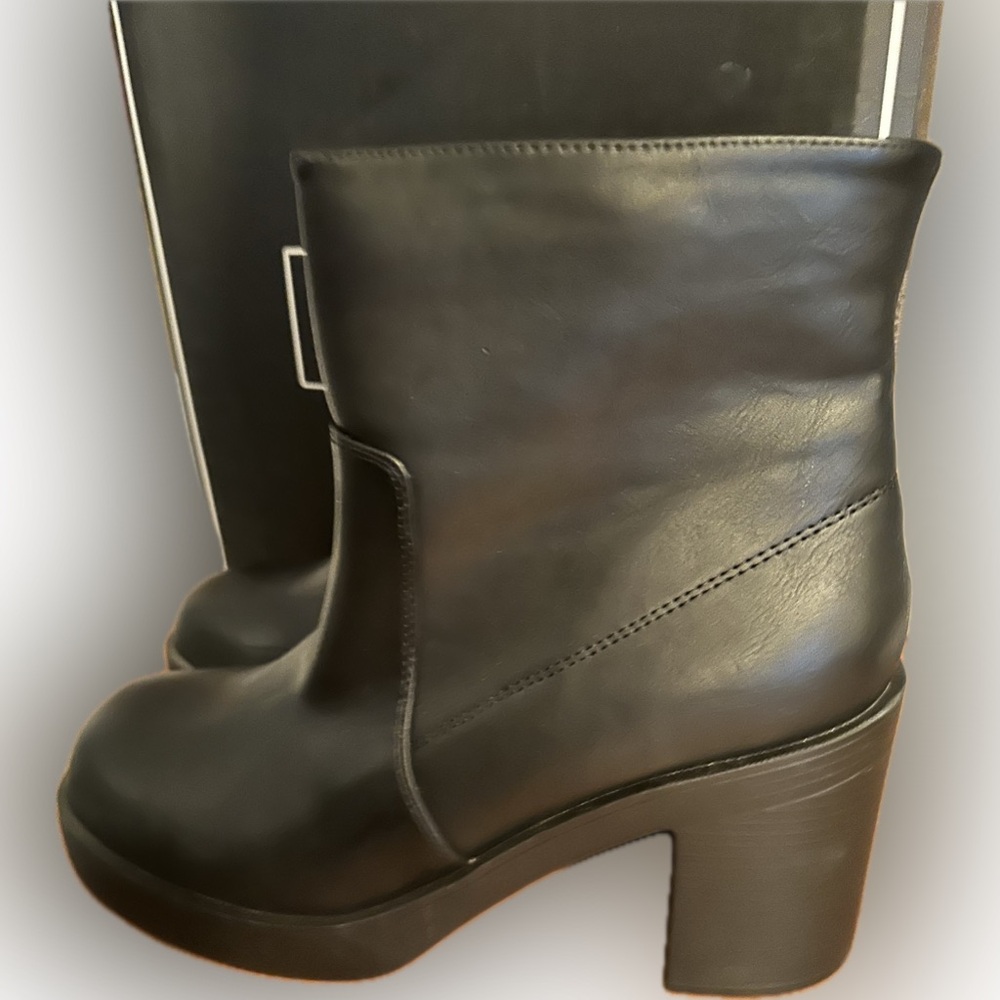 MIA McKenna Black Leather Ankle Boots 8.5 NEW